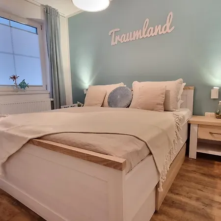 Hafenidyll 46 - Exklusiv Am Yachthafen Mit Zwei Baedern - Traumhafte Sonnenuntergaenge Inklusive * Karlshagen